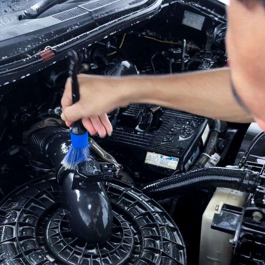 Engine detailing brush
