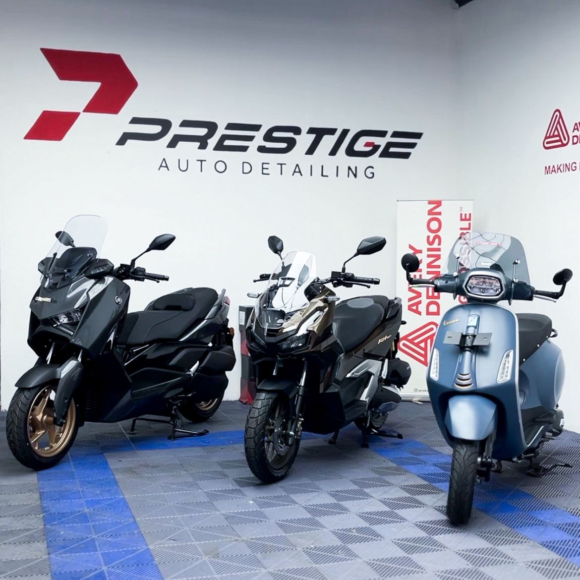 Motorcycle lineup Prestige